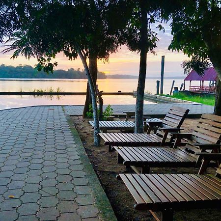 Overbridge River Resort Парамарибо Екстер'єр фото
